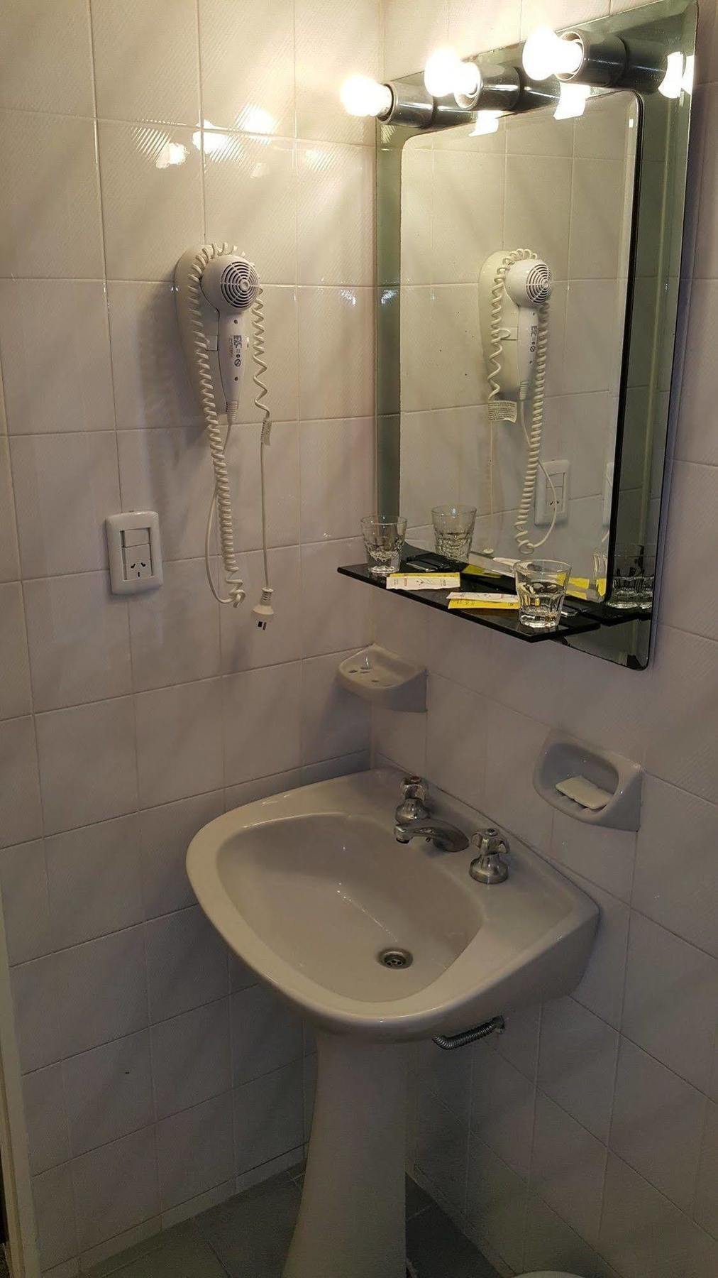 Hotel Avenida Buenos Aires Eksteriør bilde