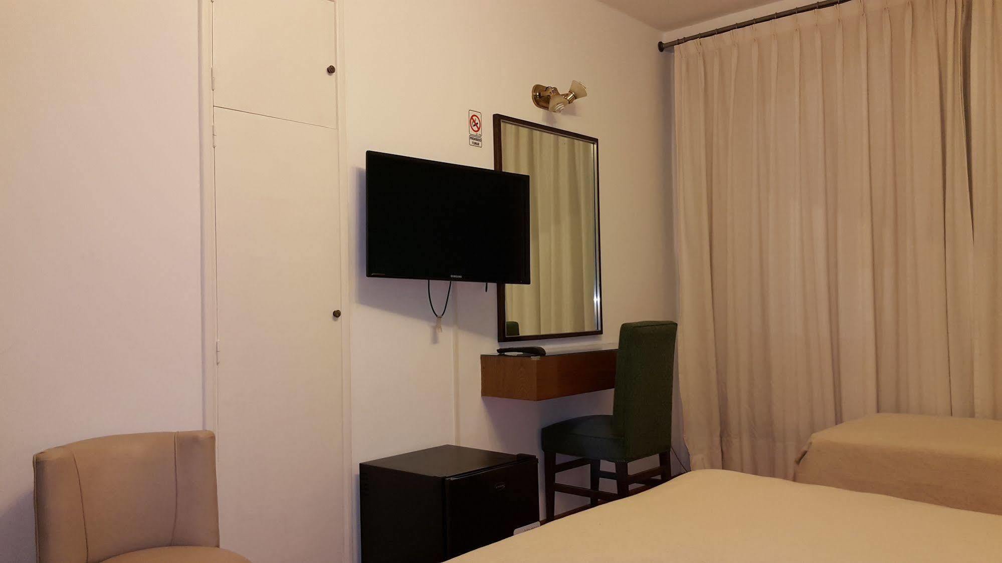 Hotel Avenida Buenos Aires Eksteriør bilde
