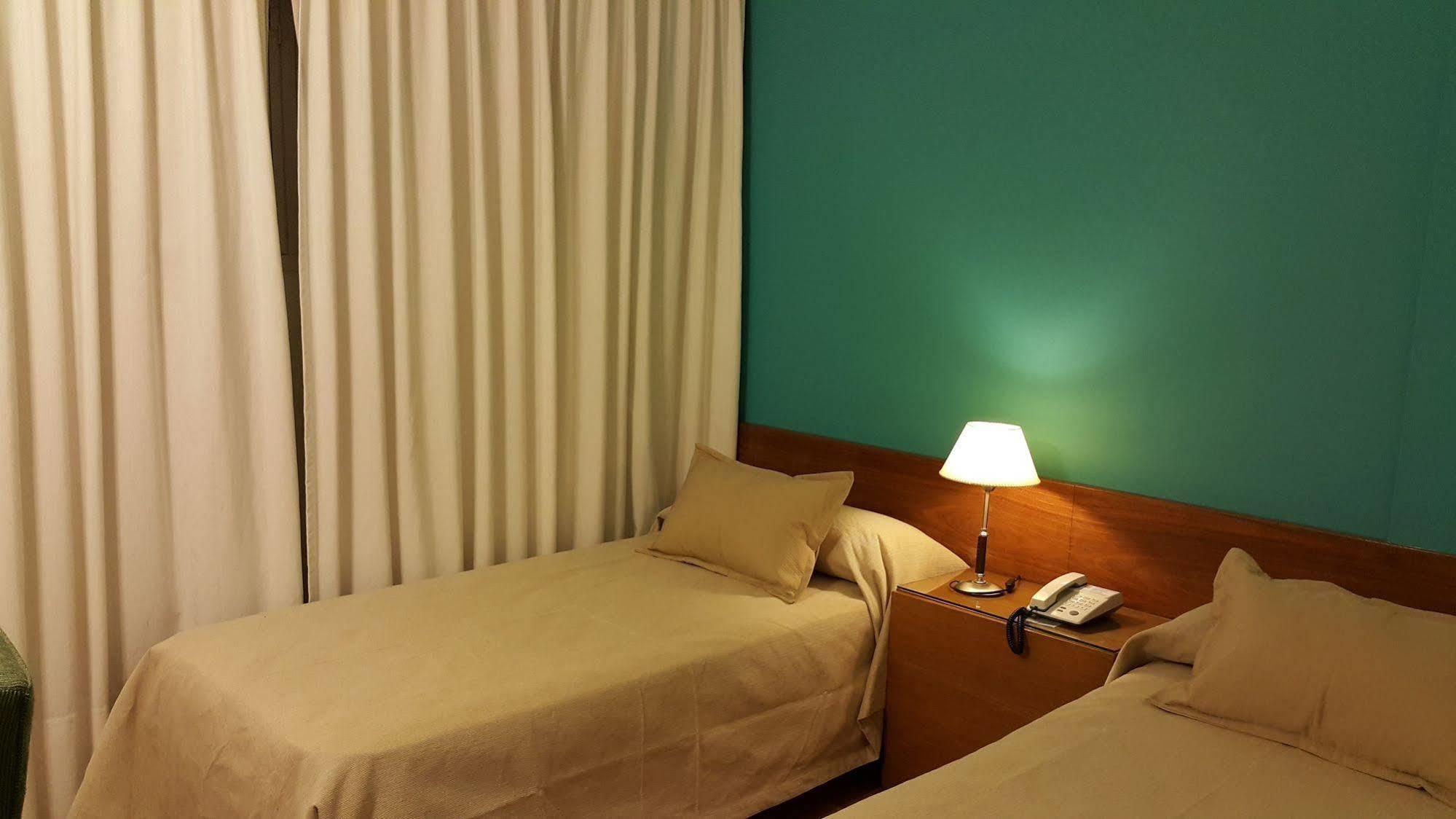 Hotel Avenida Buenos Aires Eksteriør bilde