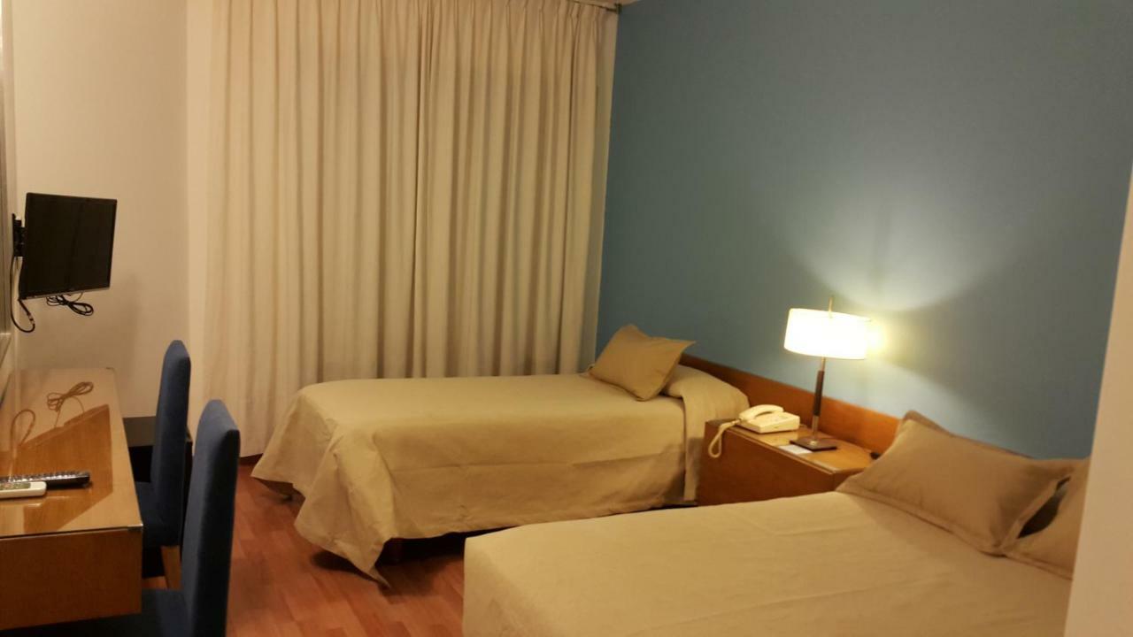 Hotel Avenida Buenos Aires Eksteriør bilde
